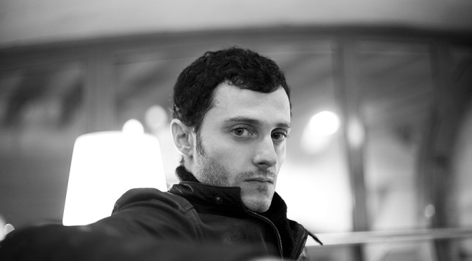 Parole che si tramutano in un dipinto e diventano visive, tangibili.